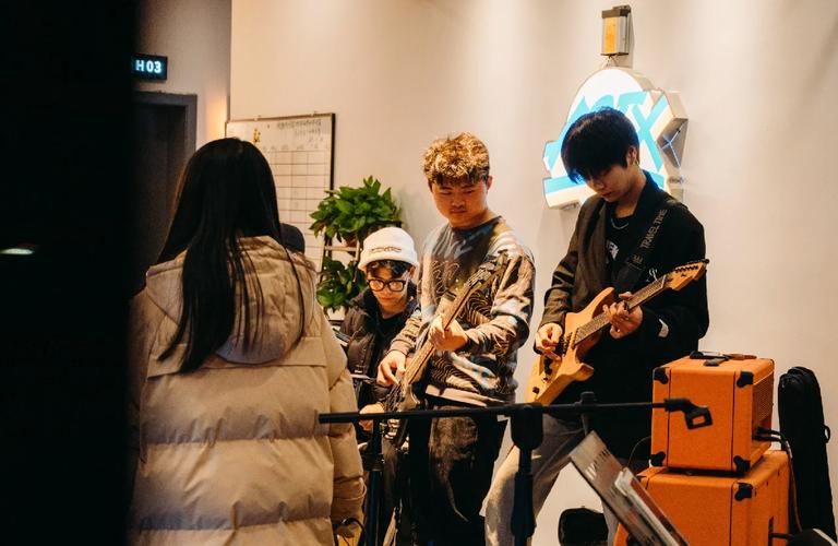 Elk向队友和粉丝致歉：我自己打得不是很好 和大家说一声对不起