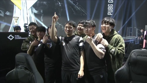 FaZe将面对 Fluxo ， NRG 将在StarLadder布达佩斯Major 2025第一阶段第五轮中与 Imperial 交战